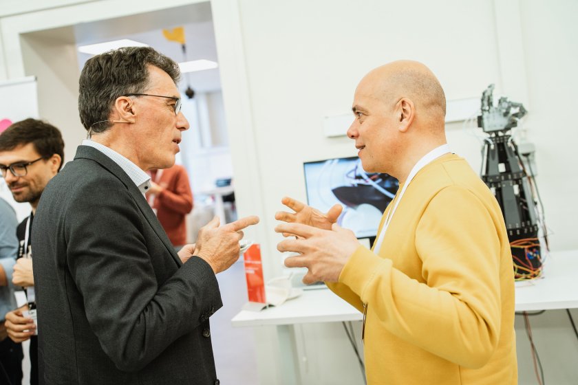 Interaction at RoboHouse, a TU Delft fieldlab where companies, scientists and startups can develop and test new robotic & AI technologies